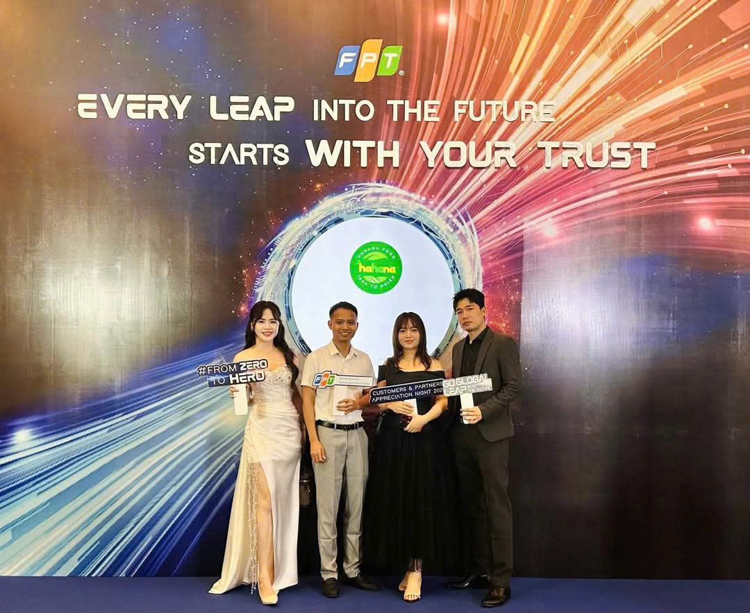 9a5056fb6b21e37fba30.jpg (215 KB)