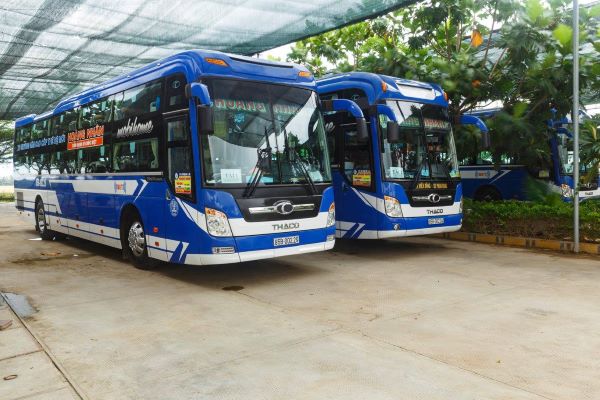 gia-ve-nha-xe-hong-huy.jpg (58 KB)