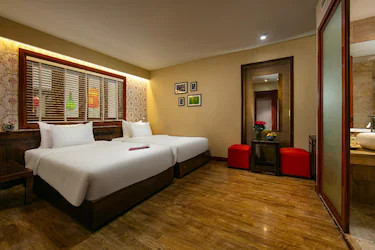 oriental-suites-hotel-2.jpg (30 KB)
