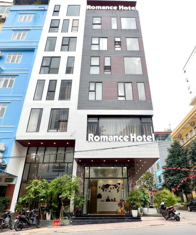 romance-hotel-1.jpg (134 KB)