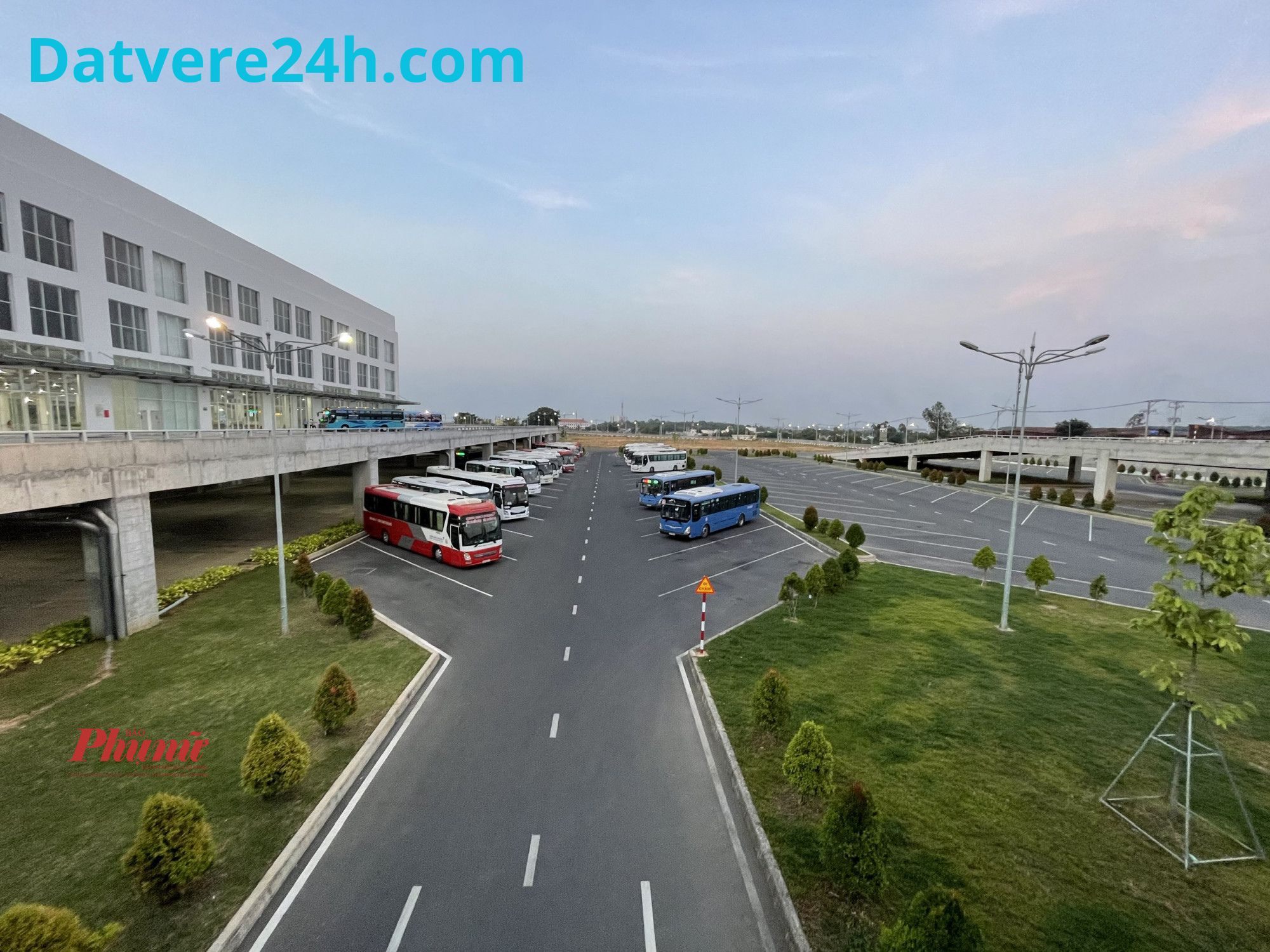 dat-ve-xe-khach-lang-son-di-ben-xe-long-khanh.jpg (472 KB)